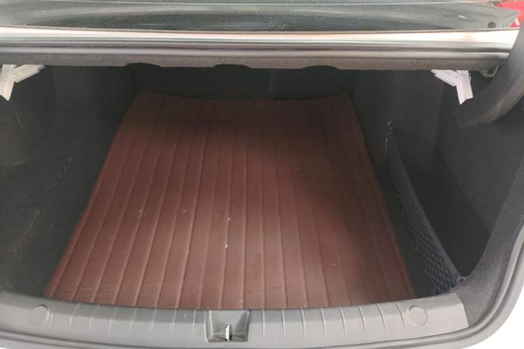 Used BYD Qin PLUS 2024 HONOR Edition DM-i 55KM Leading Model Trunk