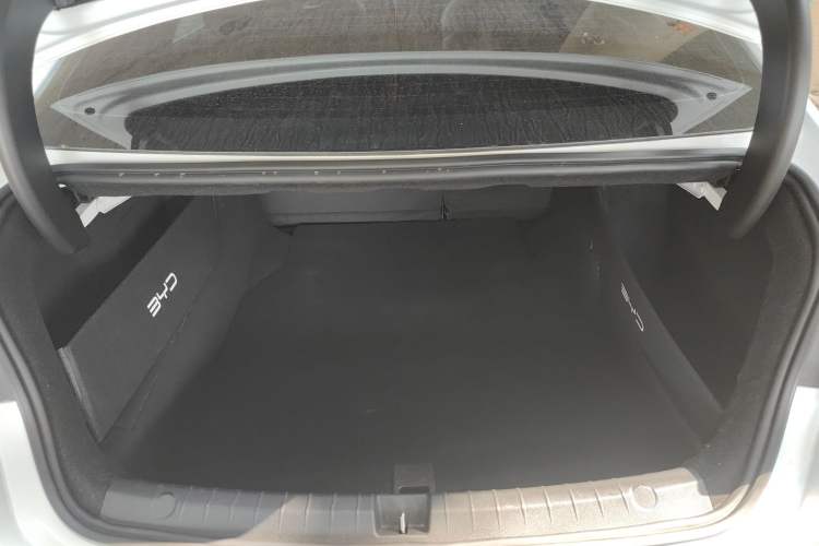 Used BYD Qin PLUS 2024 HONOR Edition DM-i 55KM Leading Model Trunk