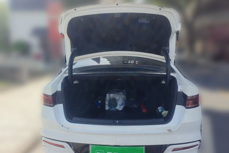 Used BYD Qin PLUS 2024 HONOR Edition DM-i 55KM Leading Model Trunk