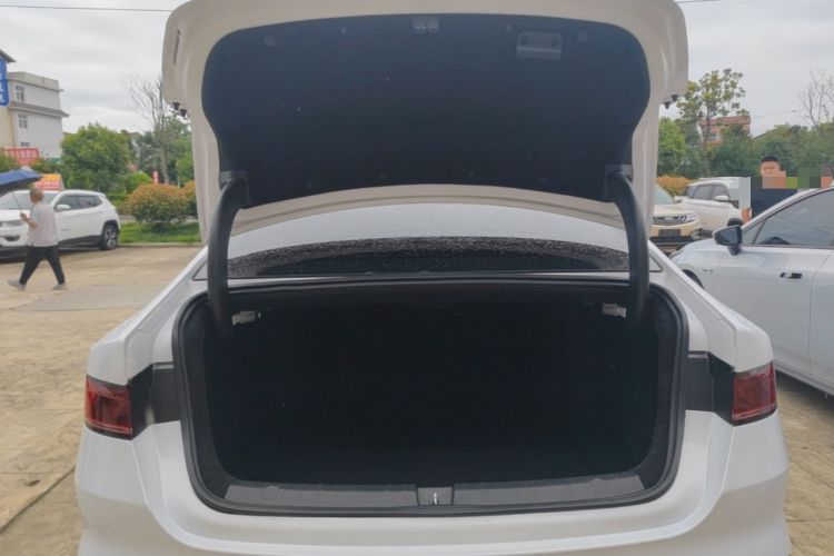 Used BYD Qin PLUS 2024 Honor Edition EV 420KM Beyond Model Trunk