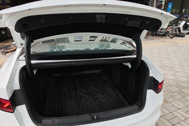 Used BYD Qin PLUS 2024 Honor Edition EV 510KM Leading Model Trunk