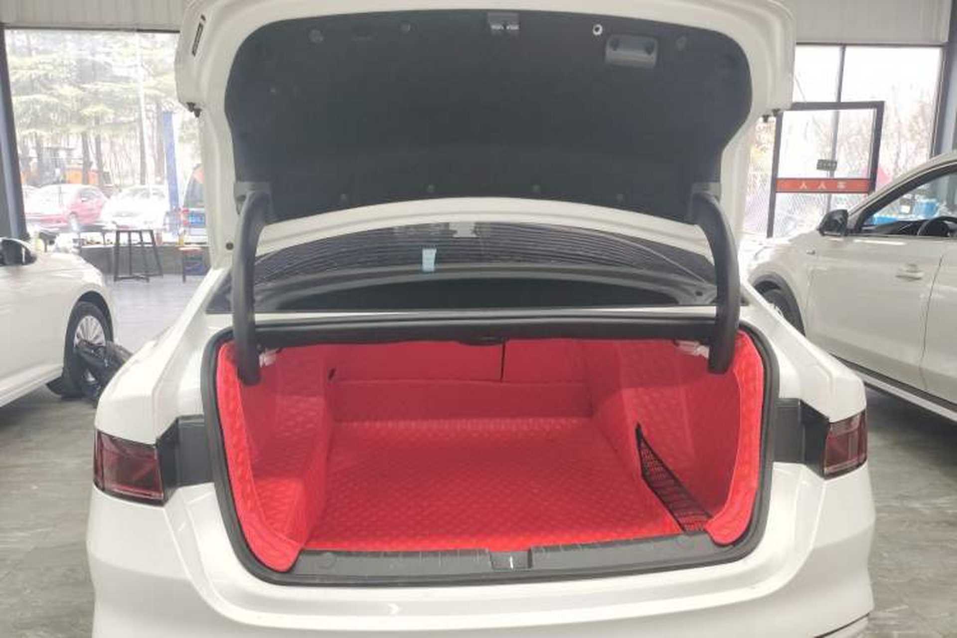Used BYD Qin PLUS 2024 HONOR Edition DM-i 55KM Leading Model Trunk