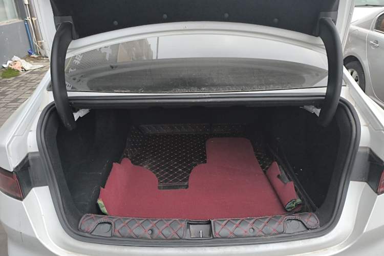 Used BYD Qin PLUS 2024 HONOR Edition DM-i 55KM Beyond Model Trunk