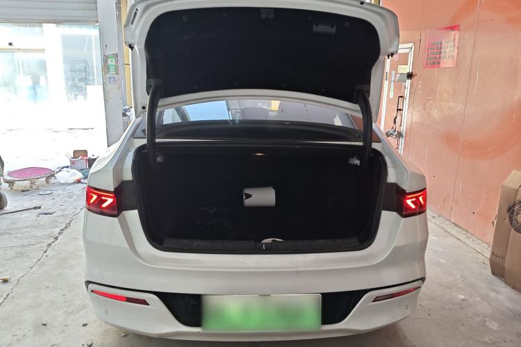 Used BYD Qin PLUS 2024 HONOR Edition DM-i 55KM Leading Model Trunk