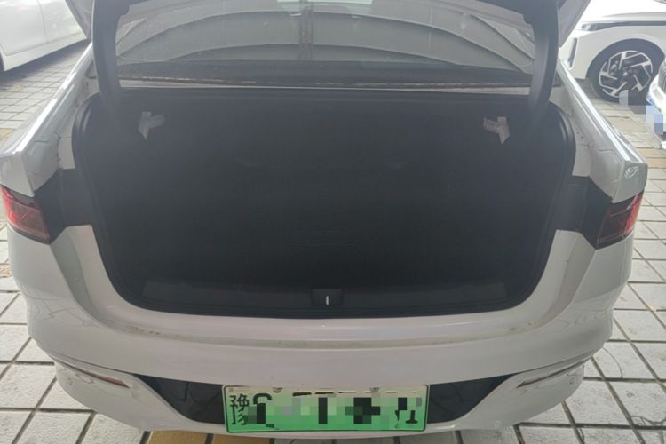 Used BYD Qin PLUS 2024 HONOR Edition DM-i 55KM Leading Model Trunk