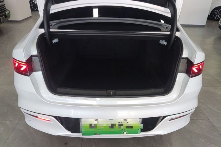 Used BYD Qin PLUS 2024 HONOR Edition DM-i 55KM Leading Model Trunk