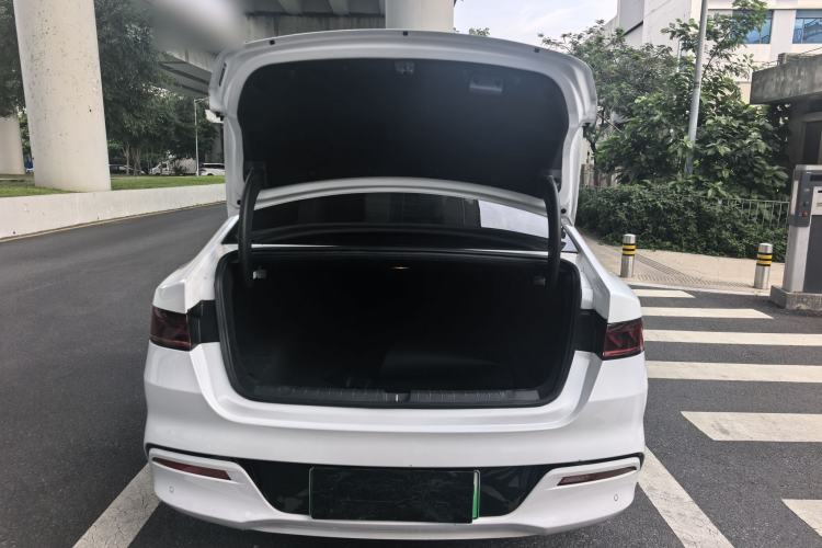 Used BYD Qin PLUS 2024 HONOR Edition DM-i 55KM Leading Model Trunk