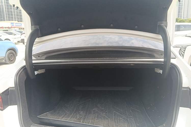 Used BYD Qin PLUS 2024 Honor Edition EV 420KM Leading Model Trunk