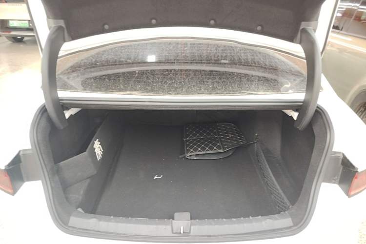 Used BYD Qin PLUS 2024 HONOR Edition DM-i 55KM Leading Model Trunk