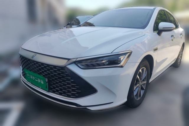 Ojetý BYD Qin PLUS 2024 HONOR Edition DM-i 55KM Leading Model