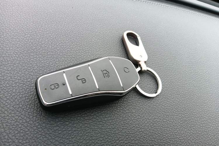 Used BYD Qin PLUS 2024 HONOR Edition DM-i 55KM Leading Model Vehicle Key