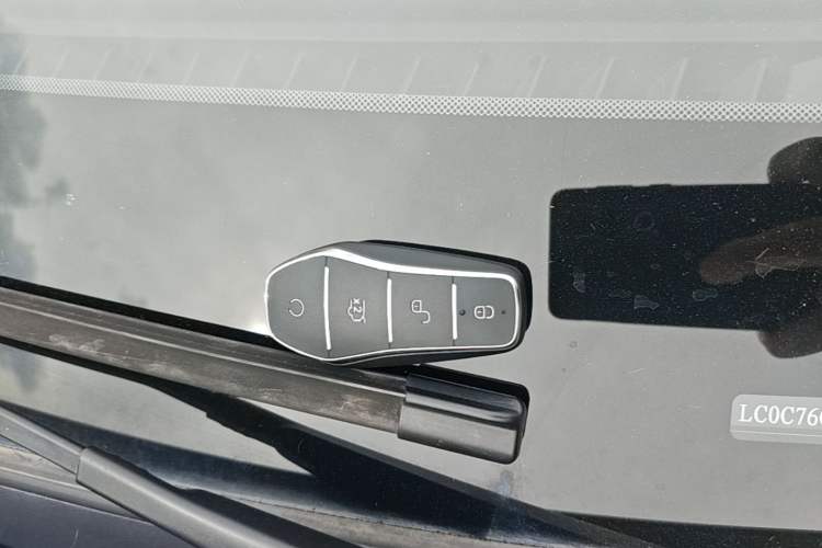 Used BYD Qin PLUS 2024 HONOR Edition DM-i 55KM Leading Model Vehicle Key