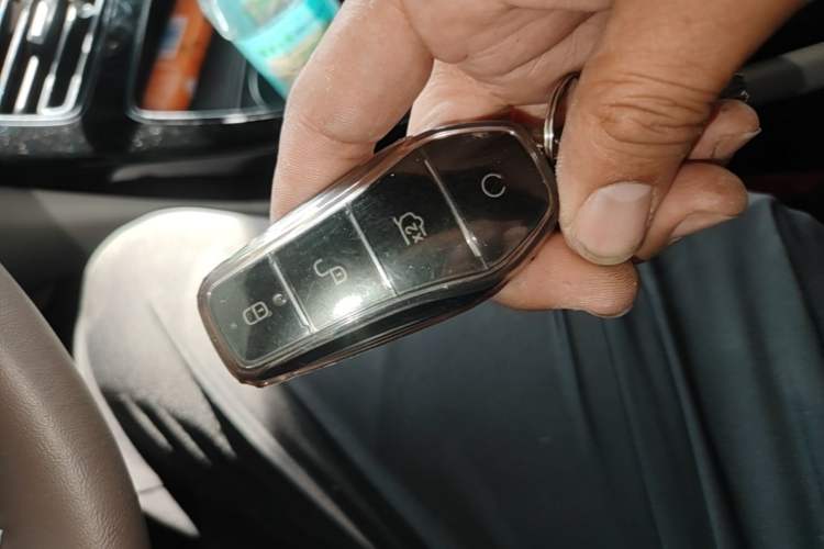 Used BYD Qin PLUS 2024 HONOR Edition DM-i 55KM Leading Model Vehicle Key