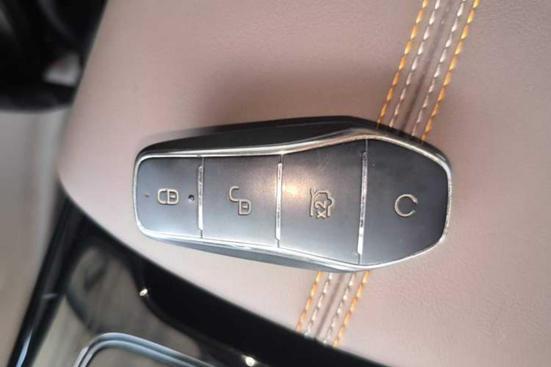 Used BYD Qin PLUS 2024 HONOR Edition DM-i 55KM Leading Model Vehicle Key