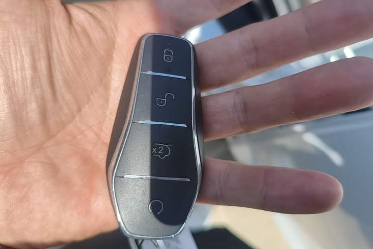 Used BYD Qin PLUS 2024 HONOR Edition DM-i 55KM Leading Model Vehicle Key