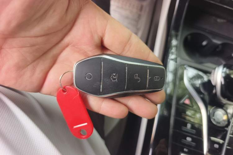 Used BYD Qin PLUS 2024 HONOR Edition DM-i 55KM Leading Model Vehicle Key