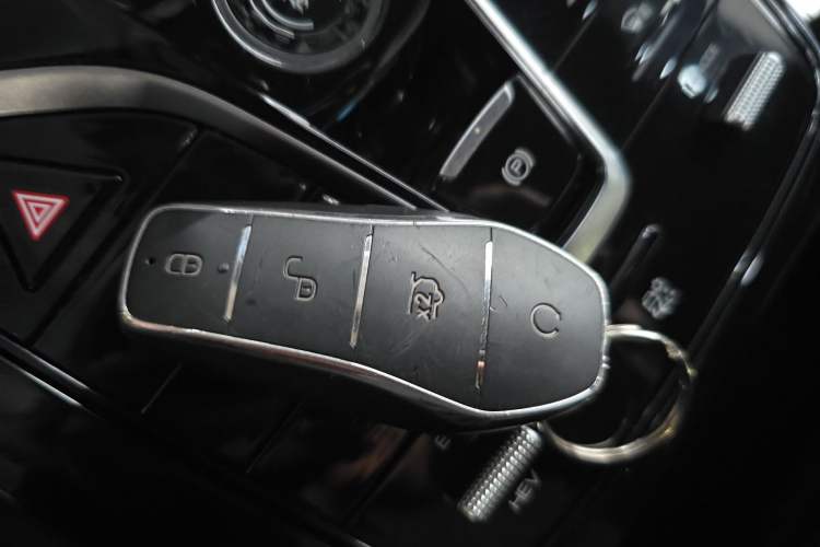 Used BYD Qin PLUS 2024 HONOR Edition DM-i 55KM Leading Model Vehicle Key