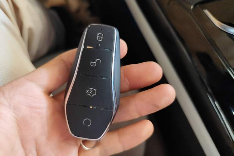 Used BYD Qin PLUS 2024 HONOR Edition DM-i 55KM Leading Model Vehicle Key