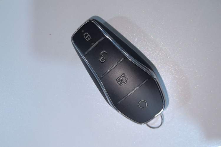 Used BYD Qin PLUS 2024 Honor Edition EV 420KM Beyond Model Vehicle Key