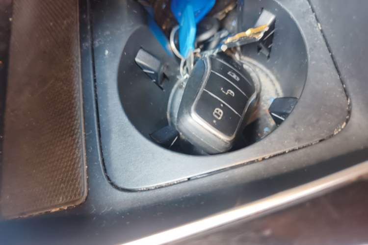 Used BYD Qin PLUS 2024 Honor Edition EV 420KM Leading Model Vehicle Key