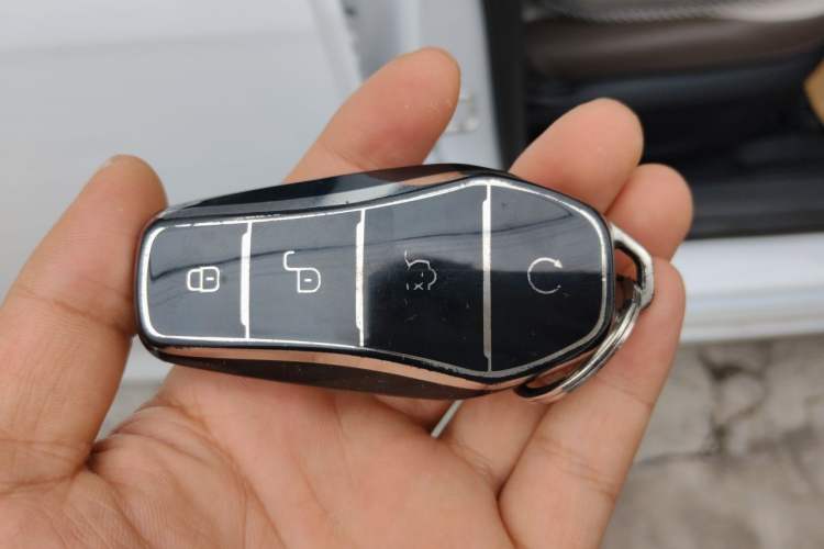Used BYD Qin PLUS 2024 HONOR Edition DM-i 55KM Leading Model Vehicle Key