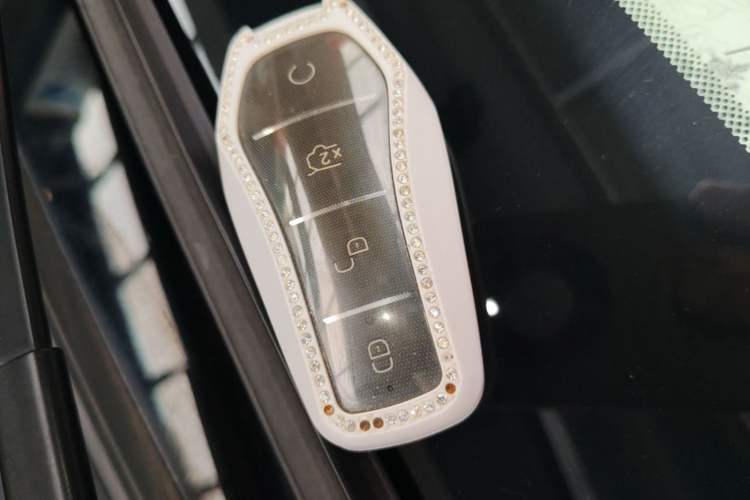 Used BYD Qin PLUS 2024 HONOR Edition DM-i 55KM Leading Model Vehicle Key