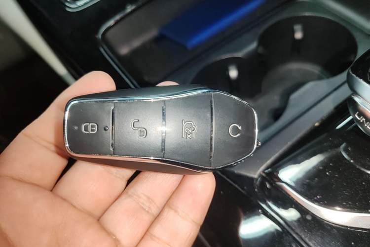 Used BYD Qin PLUS 2024 HONOR Edition DM-i 55KM Leading Model Vehicle Key