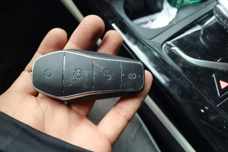 Used BYD Qin PLUS 2024 HONOR Edition DM-i 55KM Leading Model Vehicle Key