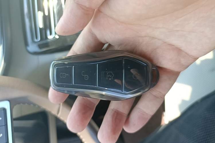 Used BYD Qin PLUS 2024 HONOR Edition DM-i 55KM Leading Model Vehicle Key