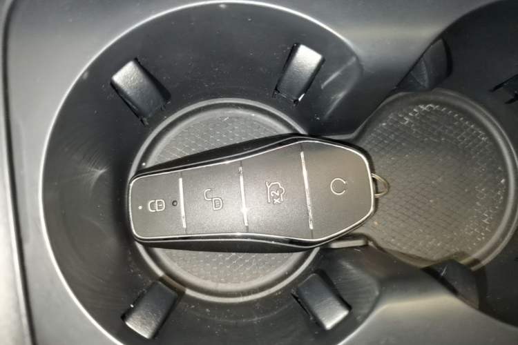 Used BYD Qin PLUS 2024 HONOR Edition DM-i 55KM Leading Model Vehicle Key