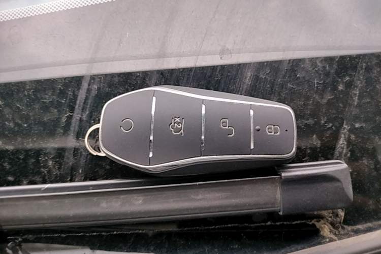 Used BYD Qin PLUS 2024 HONOR Edition DM-i 55KM Leading Model Vehicle Key
