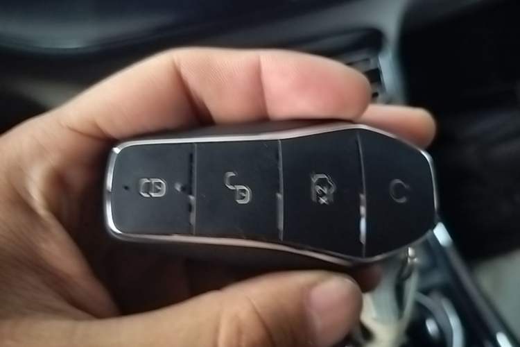 Used BYD Qin PLUS 2024 HONOR Edition DM-i 55KM Leading Model Vehicle Key