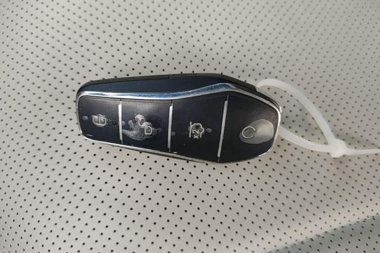Used BYD Qin PLUS 2024 HONOR Edition DM-i 55KM Leading Model Vehicle Key