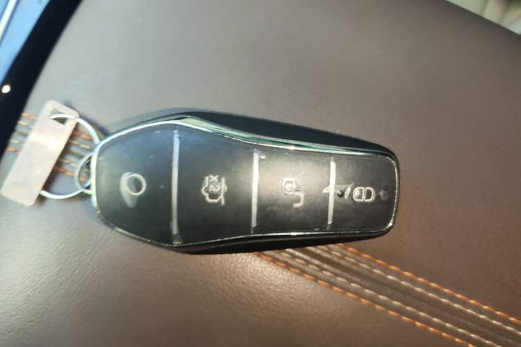 Used BYD Qin PLUS 2024 Honor Edition EV 510KM Leading Model Vehicle Key