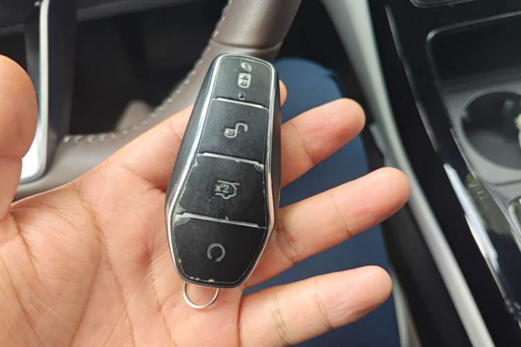 Used BYD Qin PLUS 2024 HONOR Edition DM-i 55KM Leading Model Vehicle Key