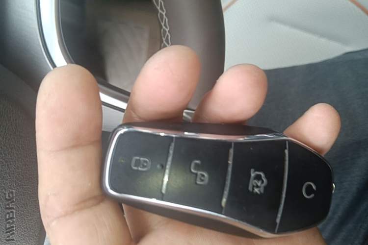 Used BYD Qin PLUS 2024 Honor Edition EV 420KM Leading Model Vehicle Key