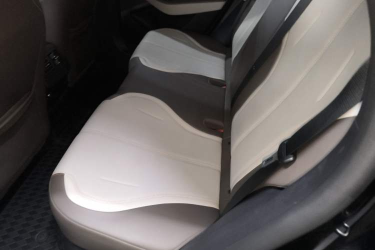 Used BYD Qin PLUS 2025 DM-i Smart Drive 55KM Leading Model Left Rear Seat