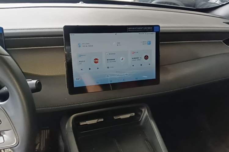 Used BYD Qin PLUS 2025 DM-i Smart Drive 55KM Leading Model Audio And AC Panel