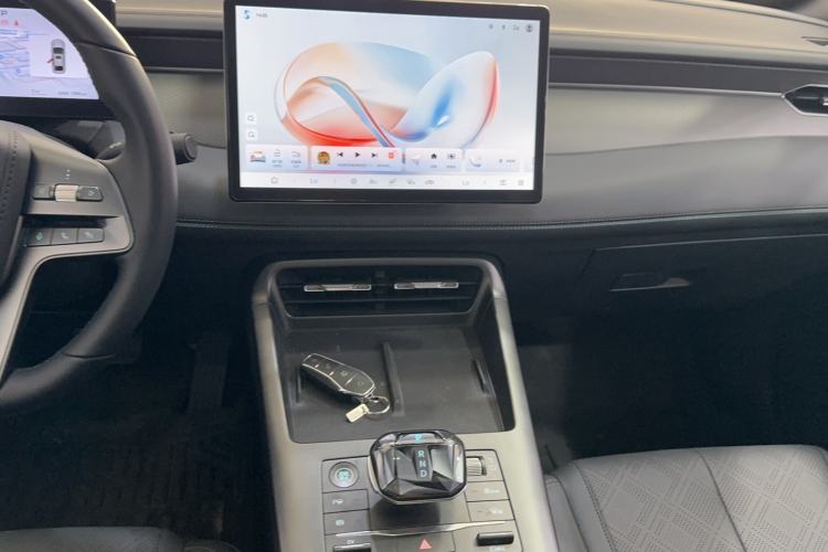 Used BYD Qin PLUS 2025 DM-i Smart Drive 55KM Beyond Model Audio And AC Panel