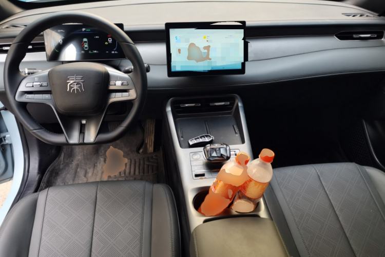 Used BYD Qin PLUS 2025 DM-i Smart Drive 55KM Leading Model Center Console