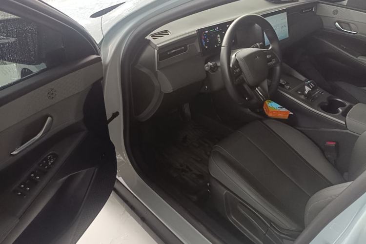 Used BYD Qin PLUS 2025 DM-i Smart Drive 55KM Leading Model Driver Seat