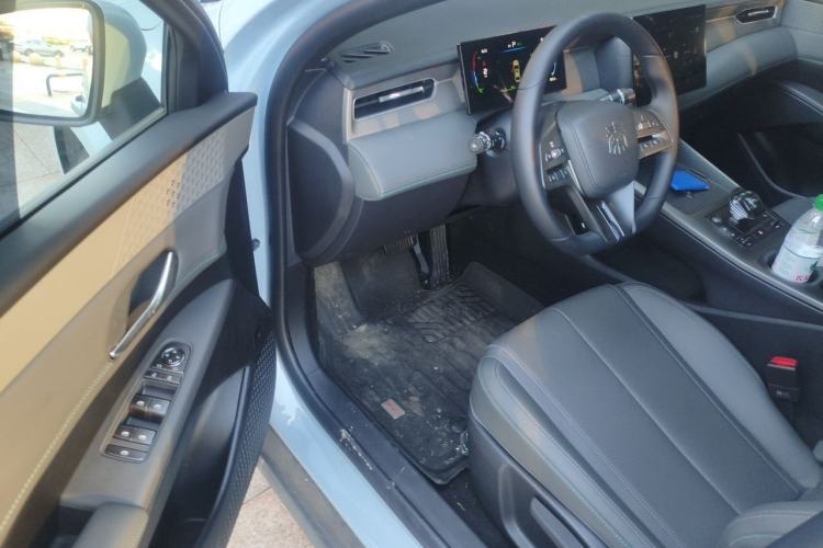 Used BYD Qin PLUS 2025 DM-i Smart Drive 55KM Leading Model Driver Seat