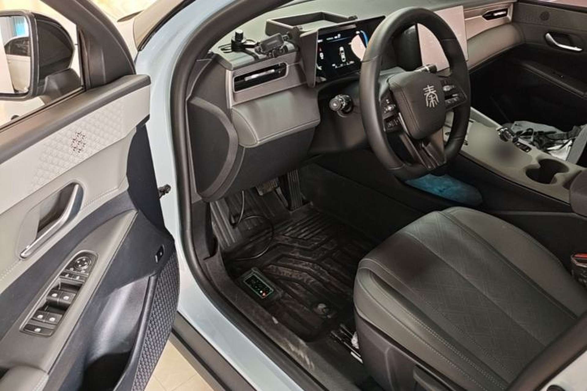 Used BYD Qin PLUS 2025 DM-i Smart Drive 55KM Leading Model Driver Seat