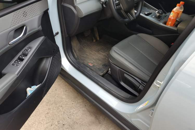 Used BYD Qin PLUS 2025 DM-i Smart Drive 55KM Leading Model Driver Seat