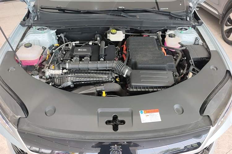 Used BYD Qin PLUS 2025 DM-i Smart Drive 120KM Superior Model Engine Bay