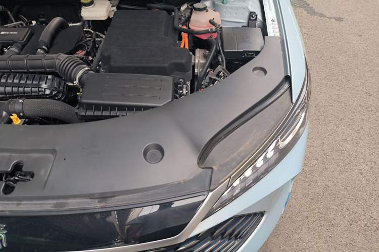 Used BYD Qin PLUS 2025 DM-i Smart Drive 55KM Leading Model Engine Bay Left