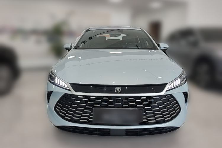 Used BYD Qin PLUS 2025 DM-i Smart Drive 120KM Superior Model Front