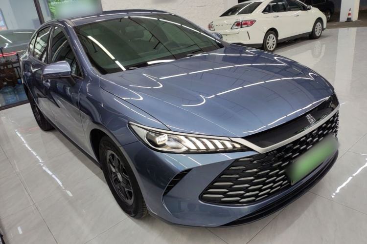 Used BYD Qin PLUS 2025 DM-i Smart Drive 55KM Leading Model Front Right 45 Deg