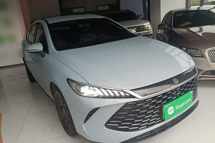 Used BYD Qin PLUS 2025 DM-i Smart Drive 55KM Leading Model Front Right 45 Deg