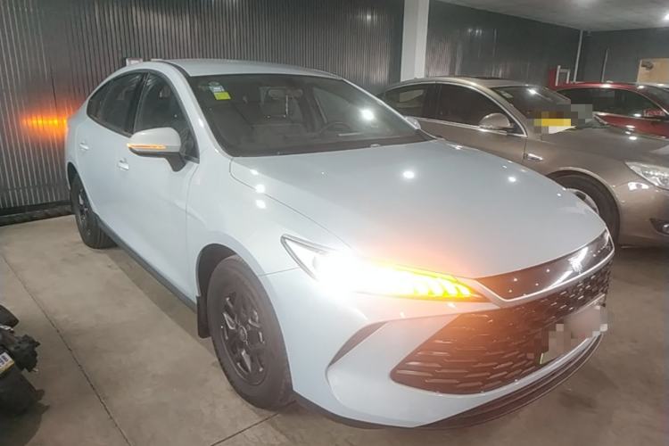 Used BYD Qin PLUS 2025 DM-i Smart Drive 55KM Leading Model Front Right 45 Deg
